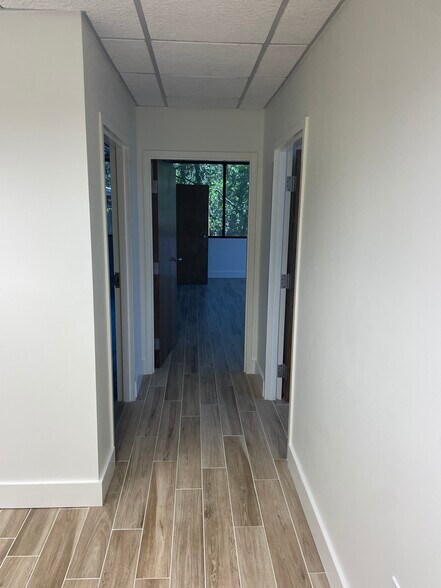 More Photos Of 1810 S Macdill Ave, Tampa Medical For Lease