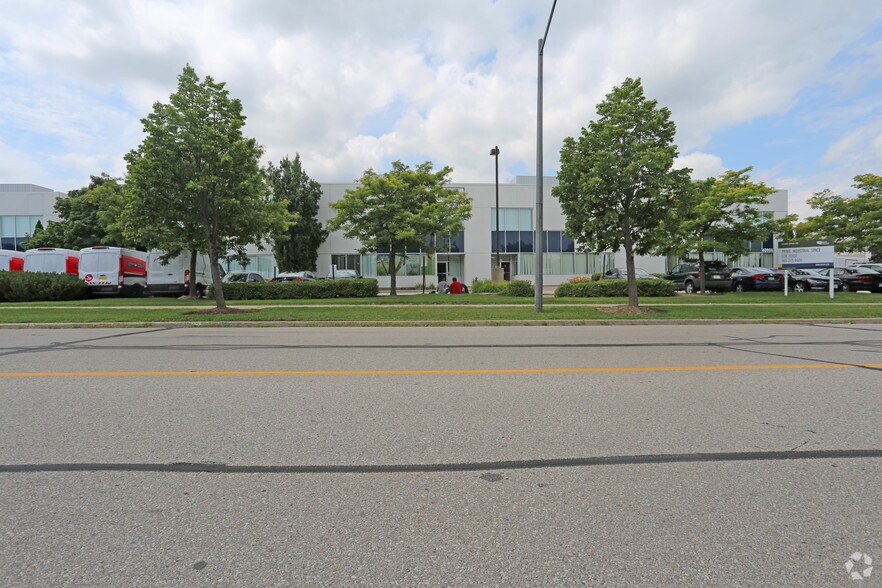 More Photos Of 4090A Sladeview Cres, Mississauga Warehouse For Lease