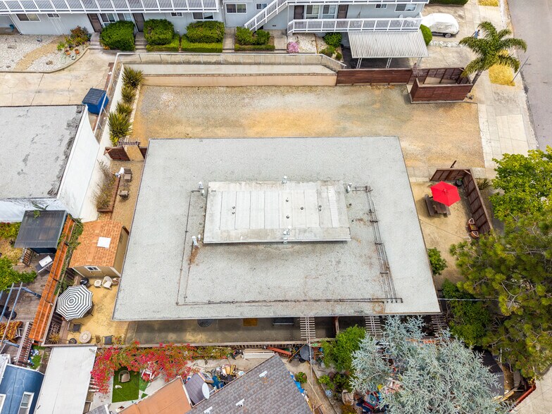 More Photos Of 5105-5107 MacDonald Ave, Richmond Apartments For Sale