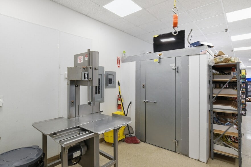 More Photos Of 1399 Westfield St, West Springfield Storefront Retail Office For Lease