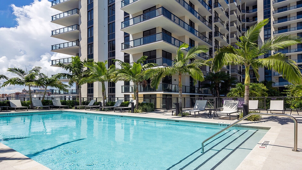 More Photos Of 345 Banyan Blvd, West Palm Beach Apartments For Lease