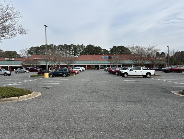 Primary Photo Of 405-417 S Centerville Tpke, Chesapeake Unknown For Lease