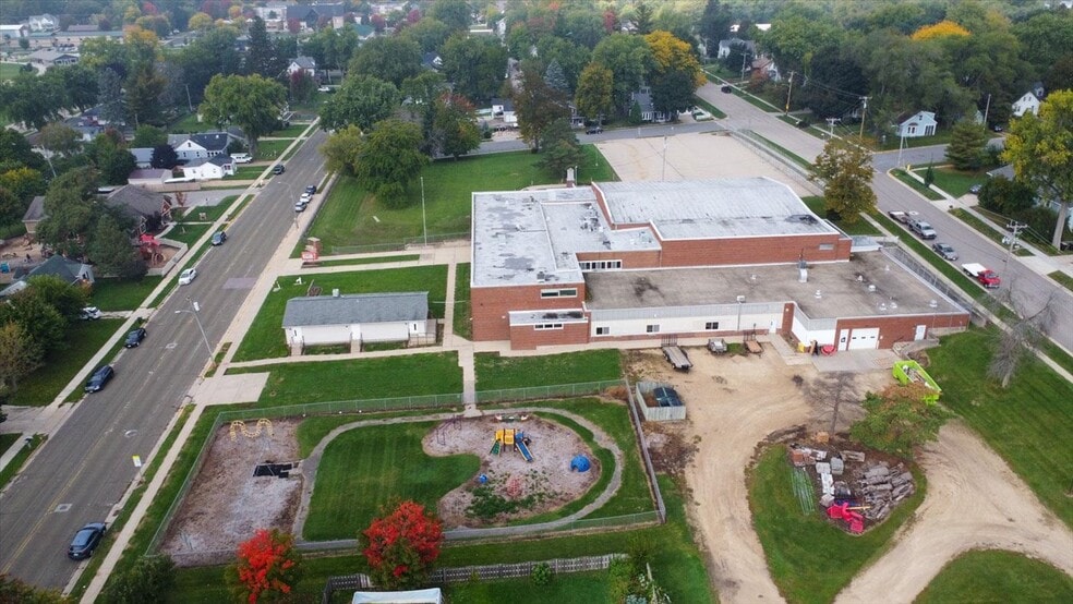 More Photos Of 520 E Holum St, Deforest Schools For Sale