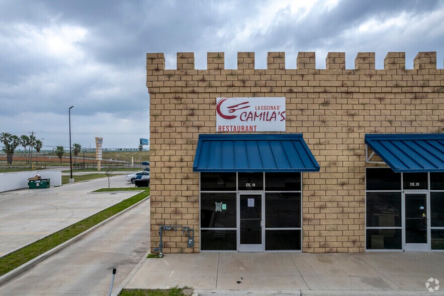 More Photos Of 6401 S 23rd St, McAllen Storefront Retail Office For Lease