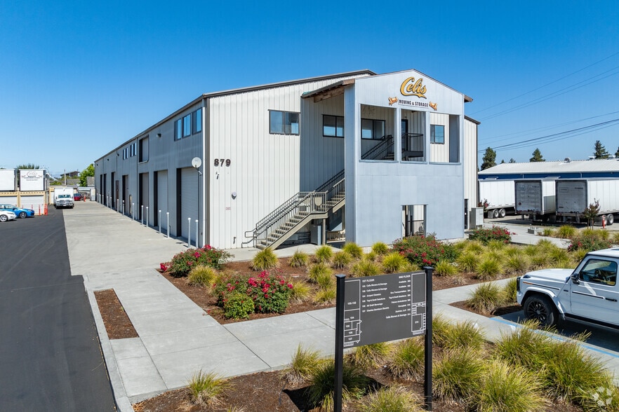 More Photos Of 879 Lindberg Ln, Petaluma Warehouse For Lease