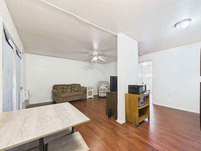 More Photos Of 1349 Jefferson Dr, Port Arthur Apartments For Sale
