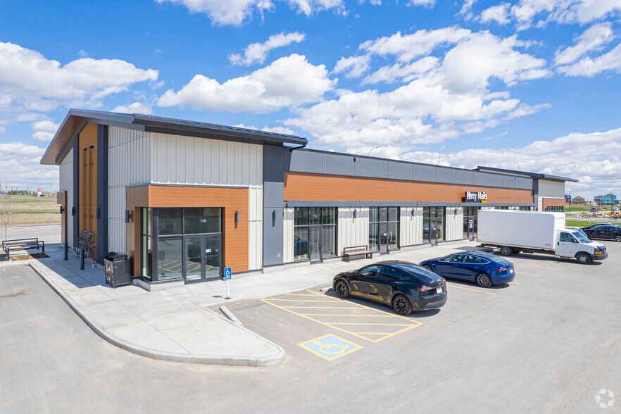 More Photos Of 258 Northridge Dr, Okotoks Unknown For Lease