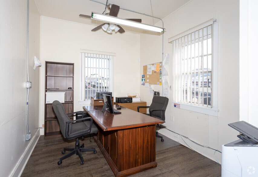 More Photos Of 2660 N Us Highway 1, Fort Pierce Auto Dealership For Sale