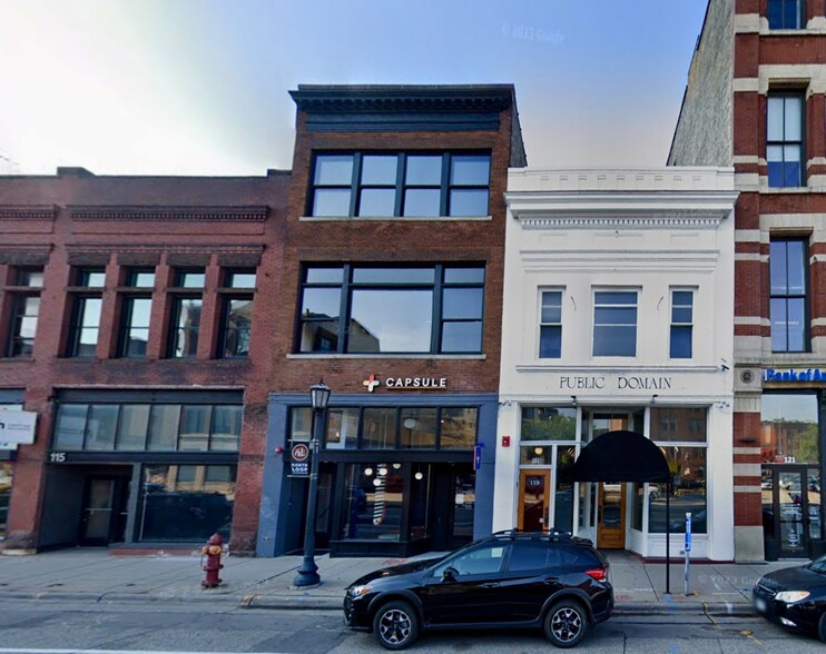 Primary Photo Of 117 N Washington Ave, Minneapolis Storefront Retail Office For Lease