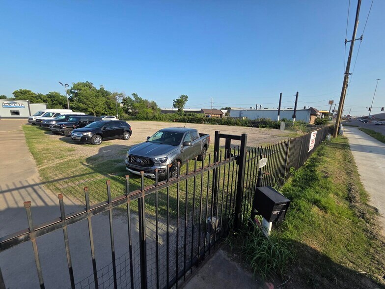 Primary Photo Of 3705 E Loop 820 S, Fort Worth Land For Lease