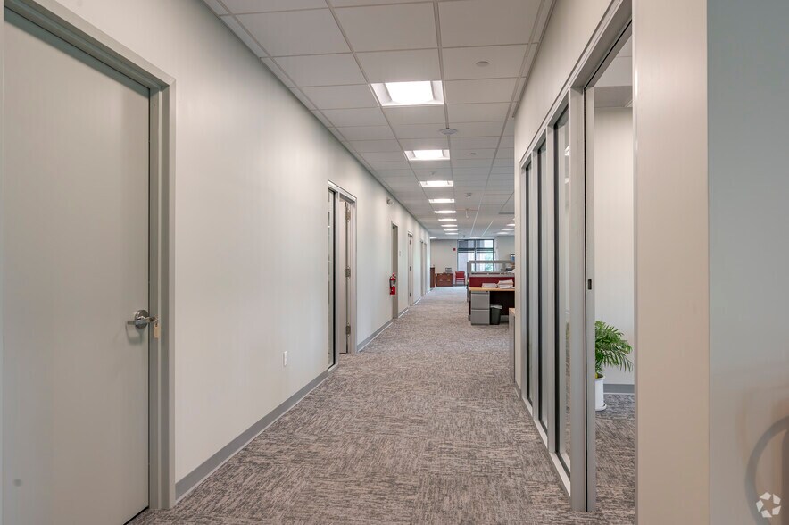 More Photos Of 93 Lake Ave, Danbury Office For Lease