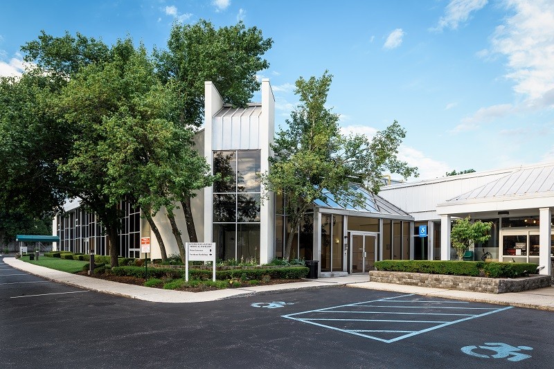 Primary Photo Of 666 Lexington Ave, Mount Kisco Medical For Lease