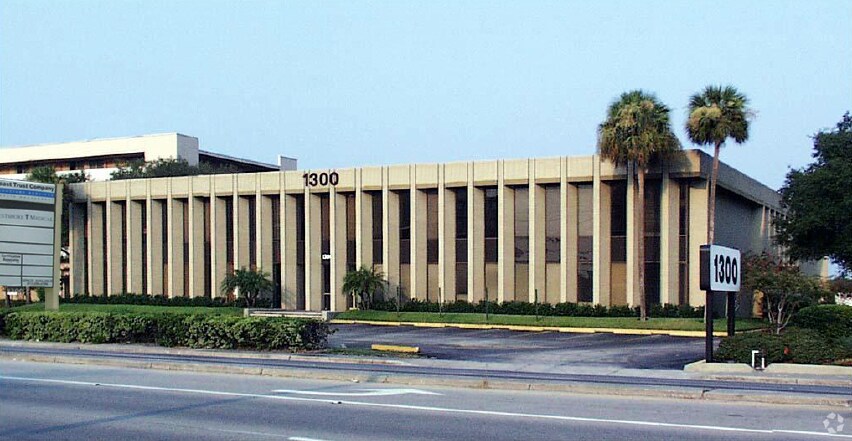 More Photos Of 1300 N Westshore Blvd, Tampa Office For Sale