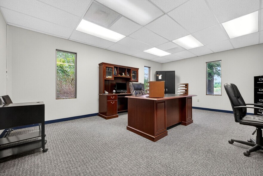 More Photos Of 7027 Spinach Dr, Mentor Warehouse For Sale
