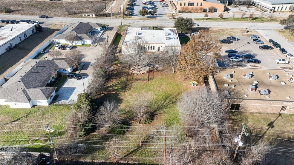 More Photos Of 6605 Dan Danciger Rd, Fort Worth Office For Sale