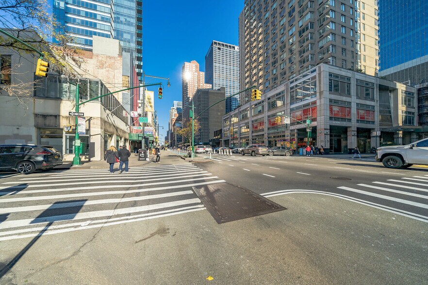 More Photos Of 771 Eighth Ave, New York Storefront For Lease