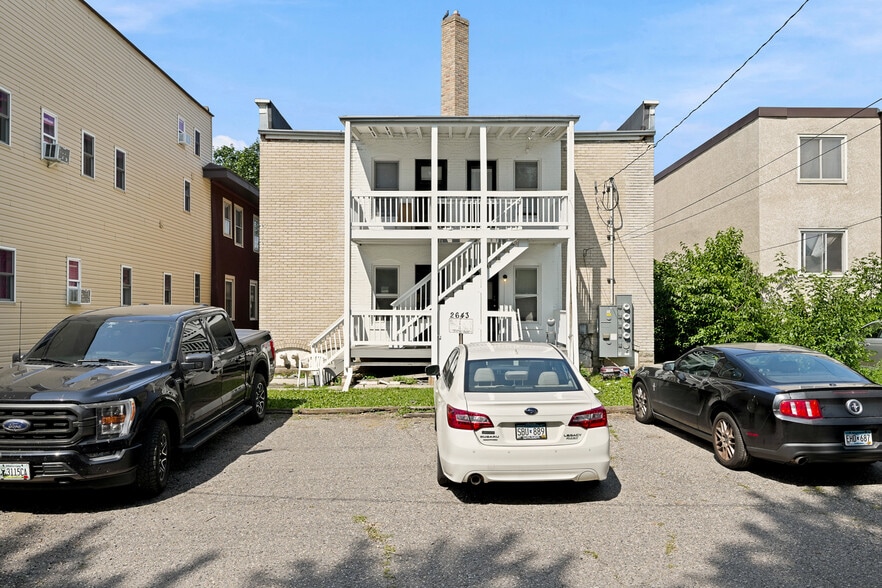 More Photos Of 2641 Lyndale Ave S, Minneapolis Apartments For Sale