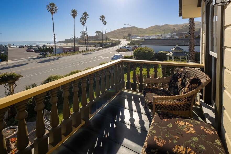 More Photos Of 149 Cayucos Dr, Cayucos Hospitality For Sale