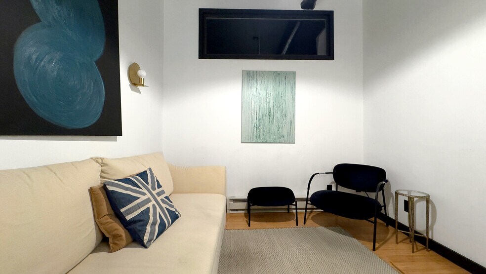 More Photos Of 231 Norman Ave, Brooklyn Apartments For Lease