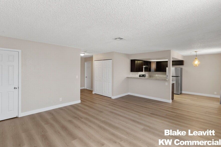 More Photos Of , Las Vegas Multifamily For Sale