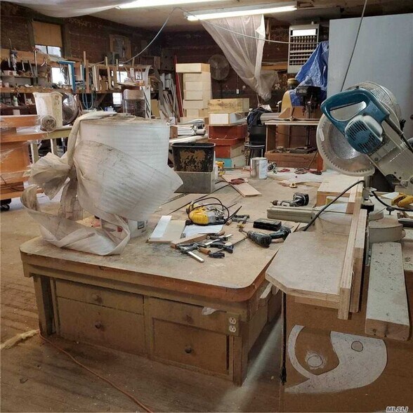 More Photos Of 110-01 15 Ave, College Point Warehouse For Sale