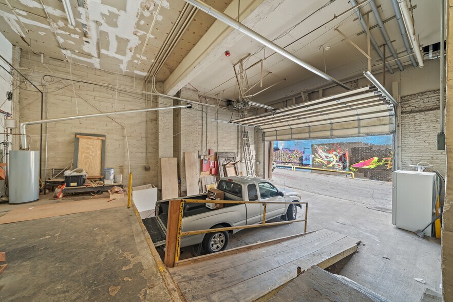 More Photos Of 3107-3111 Gillham Rd, Kansas City Storefront Retail Office For Sale