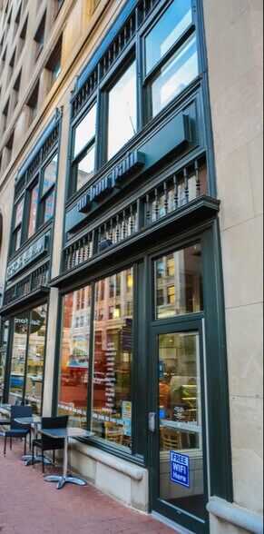 More Photos Of 16-24 N Meridian St, Indianapolis Office For Lease