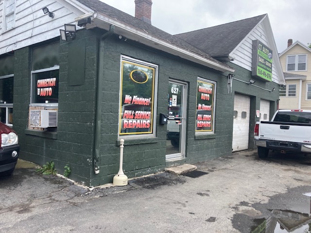 Primary Photo Of 627 S Main St, Torrington Auto Repair For Sale