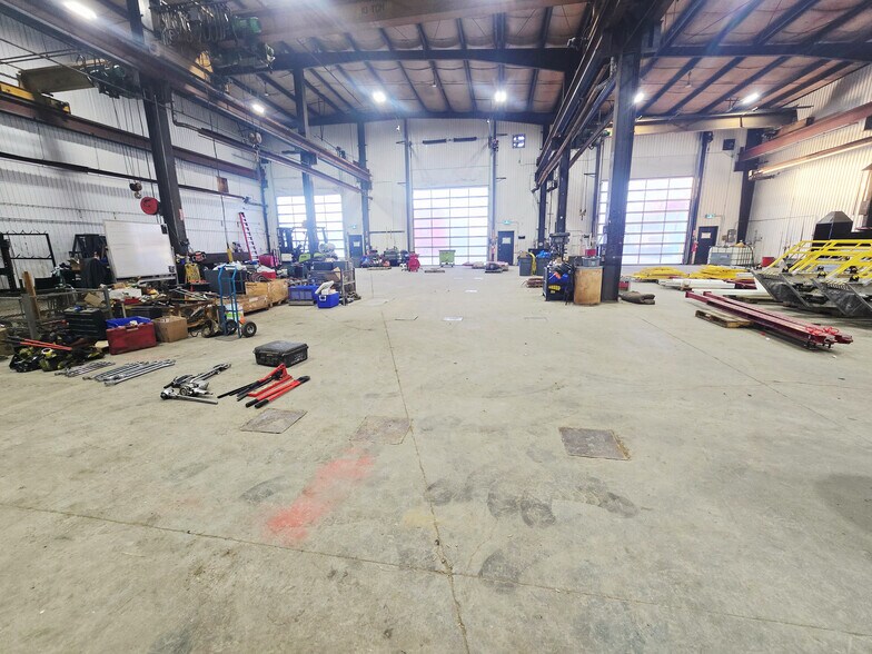 More Photos Of 9305 27th Ave NW, Edmonton Manufacturing For Lease