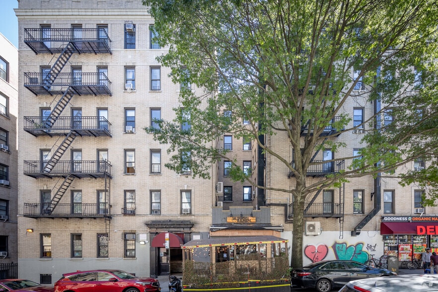 More Photos Of 1-15 Bennett Ave, New York Apartments For Lease