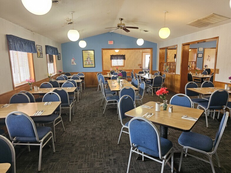 More Photos Of 2667 Erie Dr, Weedsport Restaurant For Sale