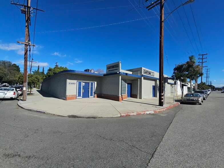 More Photos Of 10653-10657 Burbank Blvd, North Hollywood Office For Sale