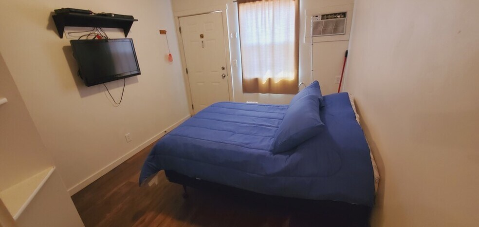 More Photos Of 2046 125th Ave, Watford City Apartments For Sale