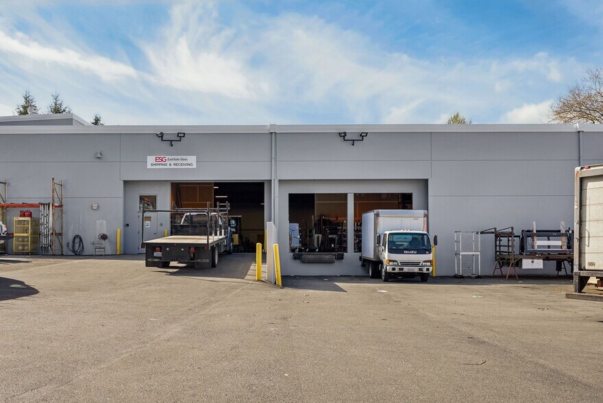 More Photos Of 20205 144th Ave NE, Woodinville Light Manufacturing For Sale
