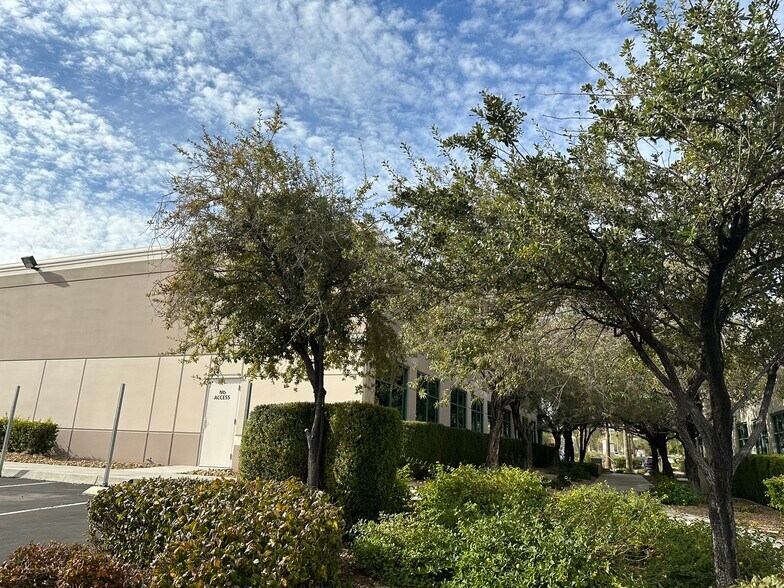 More Photos Of 2410 Fire Mesa St, Las Vegas Office For Sale