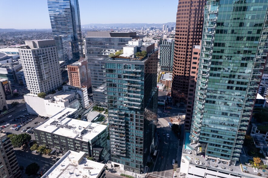 More Photos Of 700 W 9th St, Los Angeles Apartments For Lease