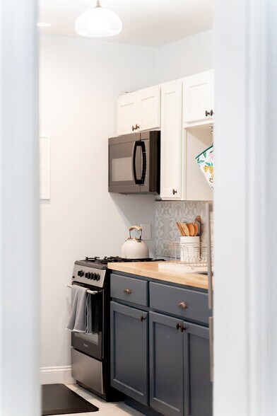 More Photos Of 175 Liberty St, Newburgh Apartments For Sale