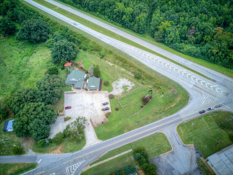 More Photos Of 386 Highway 82 S, Jefferson Restaurant For Sale
