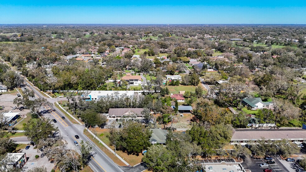 More Photos Of 3203 Lithia Pinecrest Rd, Valrico Medical For Sale