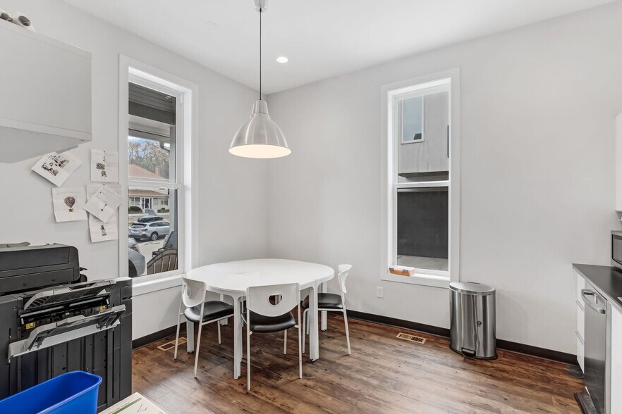 More Photos Of 3132 Federal Blvd, Denver Office For Sale