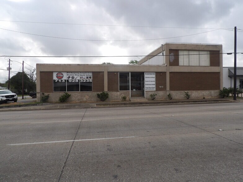 More Photos Of 1812 Wayside Dr, Houston Distribution For Lease