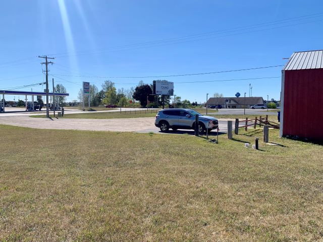 More Photos Of 305 US Highway 31 S, Traverse City Storefront Retail Office For Lease