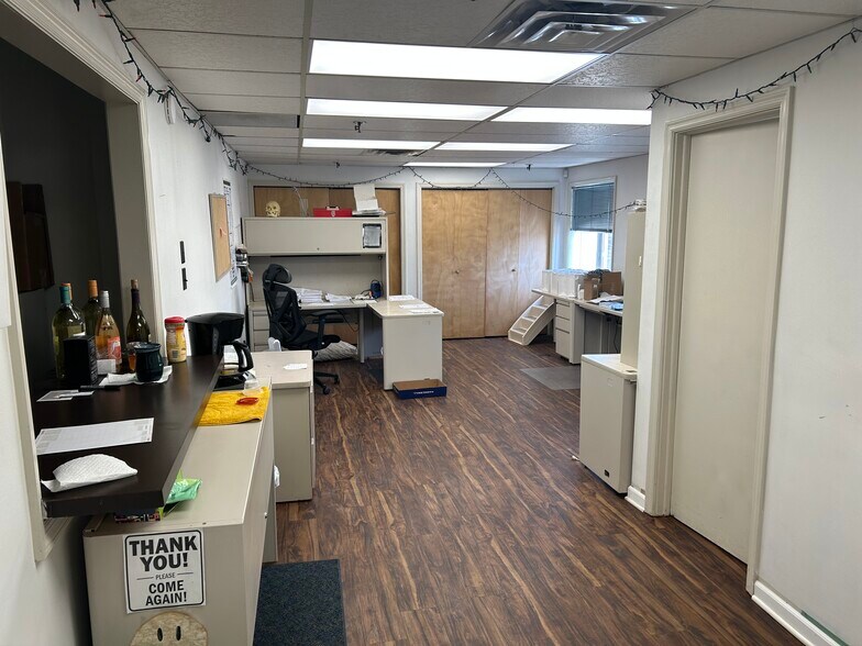 More Photos Of 64 Railroad Ave, Albany Warehouse For Sale