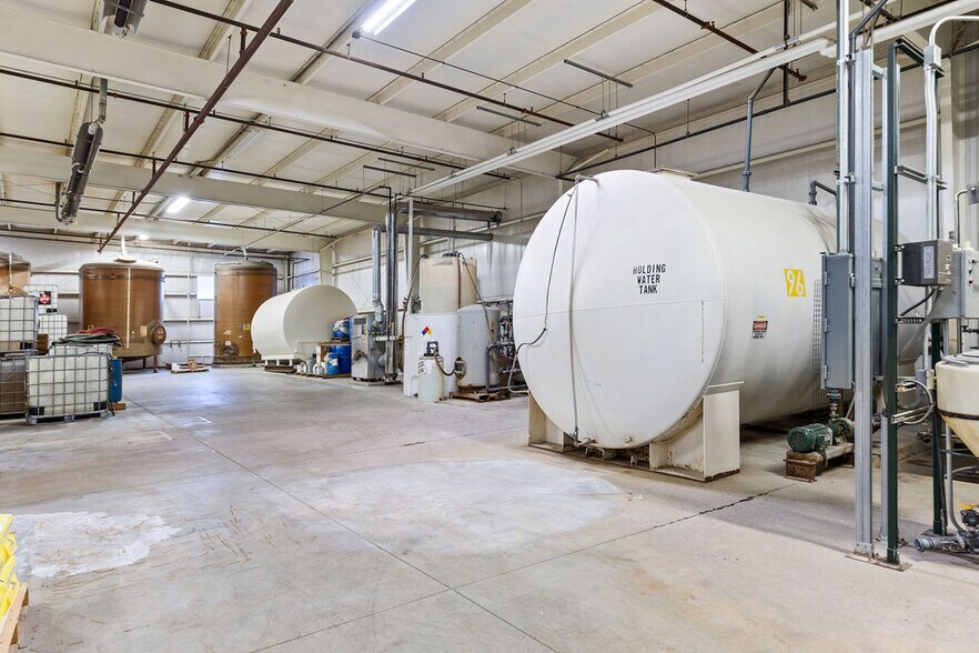 More Photos Of 2000 Ashley Rd, Morris Manufacturing For Lease