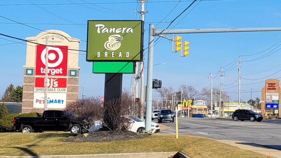 More Photos Of 36099 Euclid Ave, Willoughby Unknown For Lease