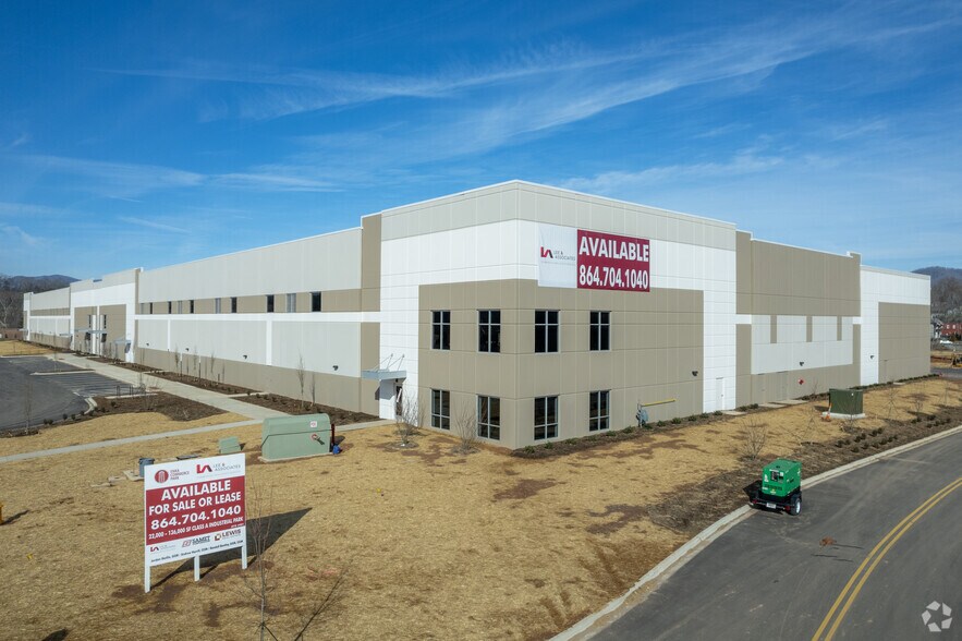 More Photos Of 261 Enka Heritage Parkway, Candler Distribution For Lease