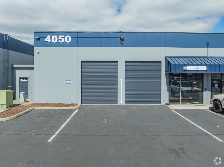 More Photos Of 4040 Auburn Way N, Auburn Unknown For Lease