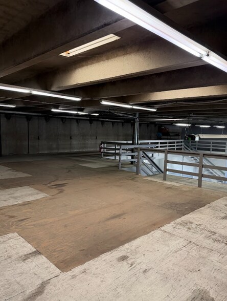 More Photos Of 950 W 2100 S, Salt Lake City Auto Repair For Lease