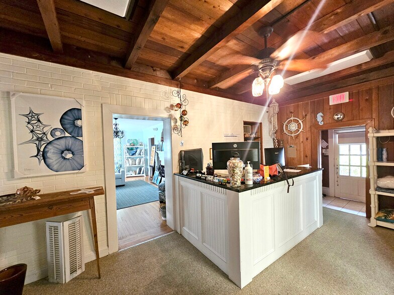 More Photos Of 423 Village Rd, Shallotte General Retail For Sale
