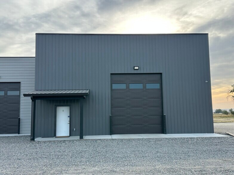 Primary Photo Of 6821 Cowgirl Way, Billings Warehouse For Lease